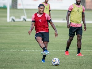 Com Rodrigo Andrade de volta, Vitória se reapresenta de olho na Copa do Nordeste