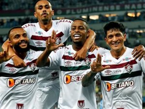 Vitória tem negociações em andamento com atacante do Fluminense; saiba detalhes